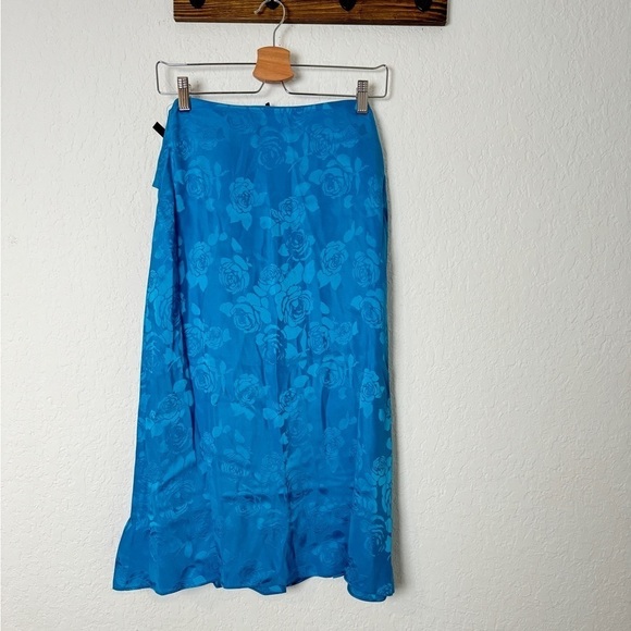 Art Dealer Midi Skirt - Picture 7 of 11